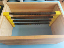Load image into Gallery viewer, 2 Sets of New American Queen Base Bar Support Rods Assembled Into Detachable Queen Rearing Frame Apiculture Tools
