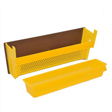 Load image into Gallery viewer, Buckle Folding Plastic Honeycomb Powder Remover Pollen Collector Bee Keeping Tool