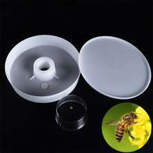 Load image into Gallery viewer, Apicultural Tools Upgraded Plastic Bee Feeder, Beehive Feeder, Bee Feeding Beehive Accessories, Clamping Type
