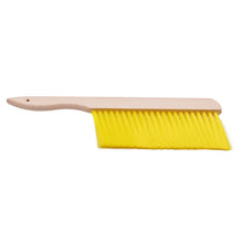 Load image into Gallery viewer, American Style Beehive Cleaning Brush Single Row Plastic Wool Bee Keeping Tool
