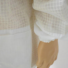Load image into Gallery viewer, Beekeeping Ventilated Jacket Professional Anti Bee Suit 3 Layer Air-through Protective Clothing Bee Suit with Removable Hat
