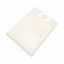 Load image into Gallery viewer, Wholesale Beekeeping Tools, New Button, Spleen, 5-color Plastic, Introduction To Bee Cage
