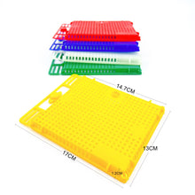 Load image into Gallery viewer, Wholesale Beekeeping Tools, New Button, Spleen, 5-color Plastic, Introduction To Bee Cage
