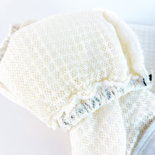 Load image into Gallery viewer, Beekeeping Tools, Protective Products, Three-layer Breathable Mesh Sheepskin Anti-bee Gloves To Protect Hands, Bee Appliances Wholesale

