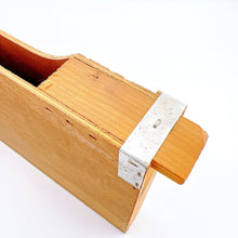Load image into Gallery viewer, Beekeeping Tools and Appliances Wooden Bee Frame Water Feeders Beehives Feed Bees for Overwintering and Breeding
